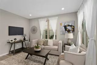 Photo #6: OC23175042 Listing