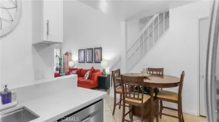 Photo #4: OC23175083 Listing 