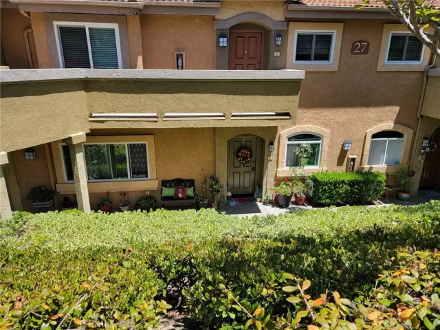 MLS: OC23175090 Condo For Sale