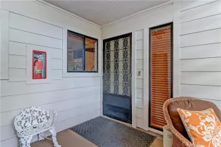 Photo #2: OC23175108 Listing