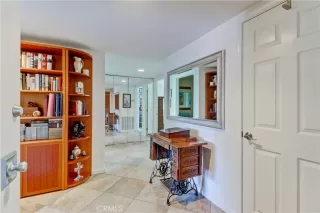 Photo #4: OC23175108 Listing