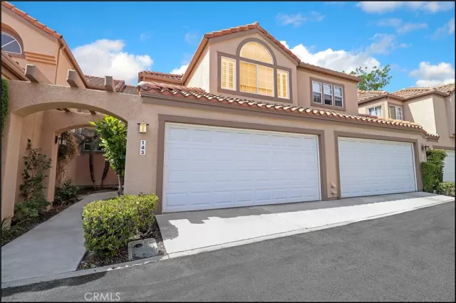 MLS: OC23175278 Condo For Sale