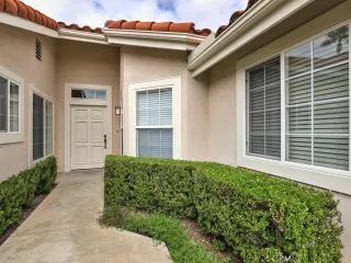 Photo #3: OC23175640 Listing