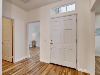 Photo #4: OC23175640 Listing