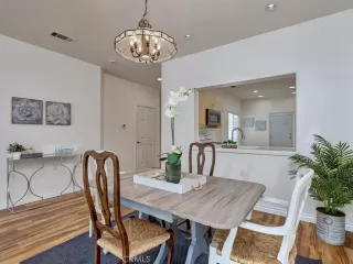 Photo #6: OC23175640 Listing