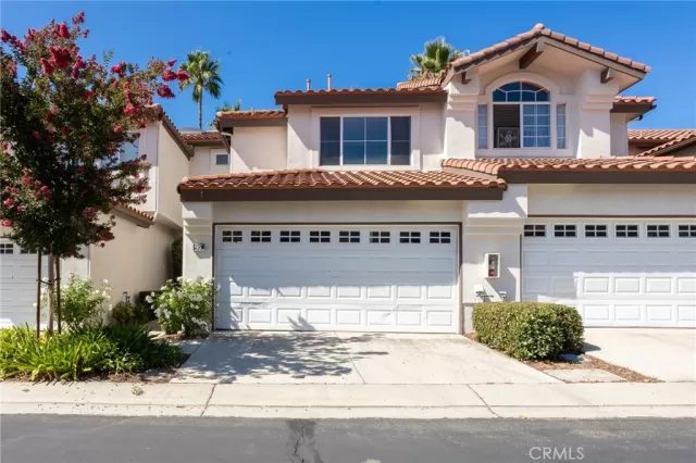 MLS: OC23176459 Condo For Sale