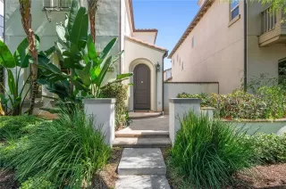 Photo #1: OC23176463 Listing 