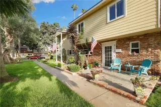 Photo #2: OC23177021 Listing 