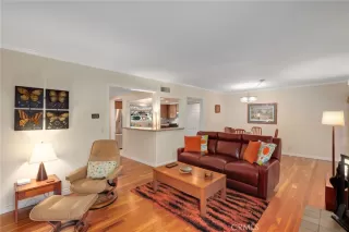 Photo #4: OC23177021 Listing 