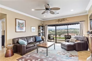 Photo #5: OC23177384 Listing