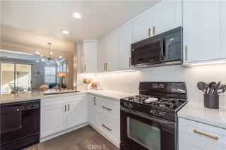 Photo #1: OC23177482 Listing 