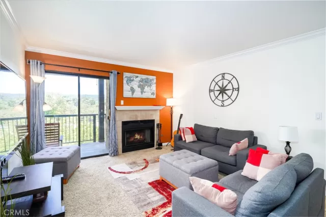 MLS: OC23178007 Condo For Sale