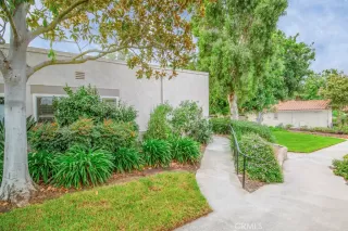 Photo #2: OC23178356 Listing