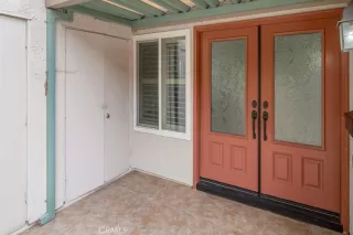 Photo #4: OC23178356 Listing