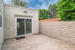 Photo #5: OC23178356 Listing