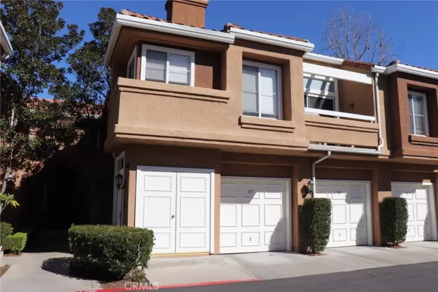 MLS: OC23178409 Condo For Sale