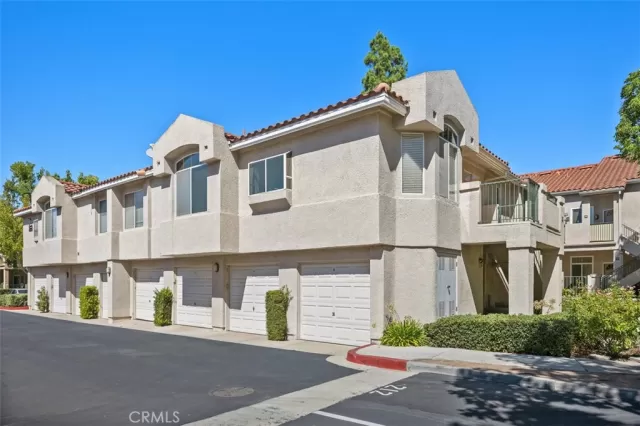 MLS: OC23178654 Condo For Sale