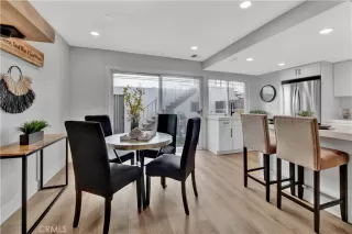 Photo #4: OC23179041 Listing 