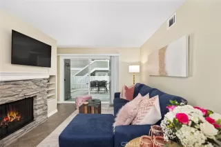 Photo #4: OC23179261 Listing