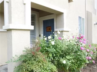 Photo #4: OC23179399 Listing 