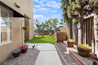 Photo #2: OC23179621 Listing