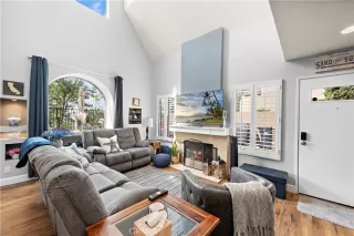 Photo #5: OC23179621 Listing