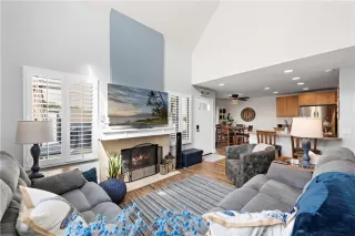 Photo #6: OC23179621 Listing