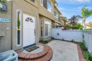 Photo #3: OC23179981 Listing 