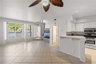 Photo #5: OC23179981 Listing 