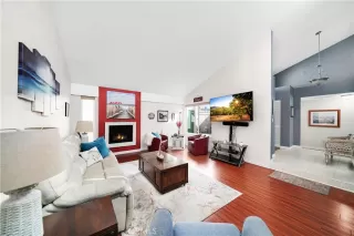 Photo #3: OC23180778 Listing 