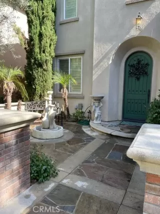 Photo #4: OC23181141 Listing 