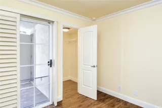 Photo #3: OC23181145 Listing 