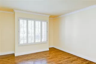 Photo #5: OC23181145 Listing 