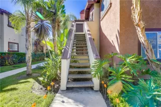 Photo #2: OC23181208 Listing 