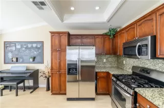 Photo #4: OC23181213 Listing 