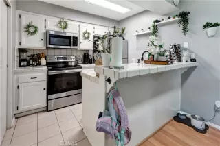 Photo #2: OC23181404 Listing 