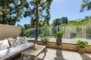 Photo #1: OC23181408 Listing