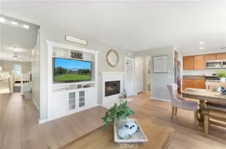 Photo #3: OC23181590 Listing