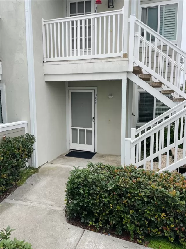 MLS: OC23181811 Condo For Sale