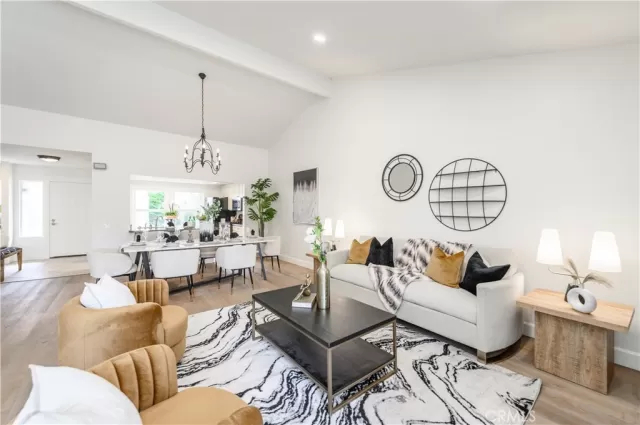 MLS: OC23181983 Condo For Sale