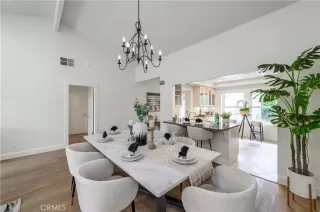 Photo #4: OC23181983 Listing