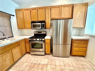 Photo #2: OC23182080 Listing 