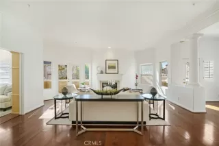 Photo #1: OC23182335 Listing