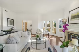 Photo #2: OC23182335 Listing