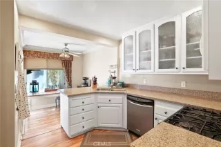 Photo #2: OC23182431 Listing 