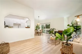 Photo #2: OC23182898 Listing