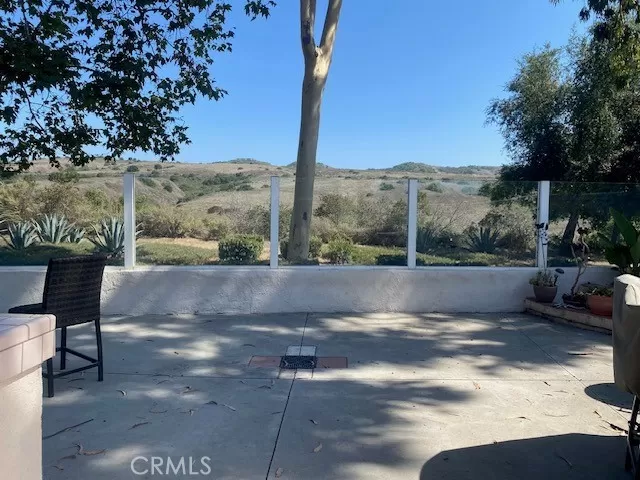 MLS: OC23182930 Condo For Sale