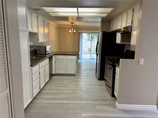 Photo #2: OC23182958 Listing 