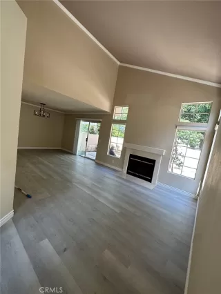 Photo #5: OC23182958 Listing 