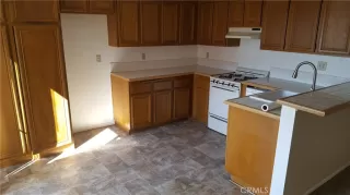 Photo #2: OC23183080 Listing 